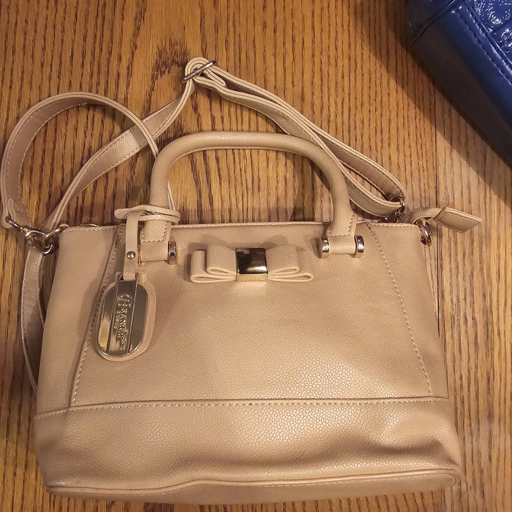 Brangio purse with bow accent